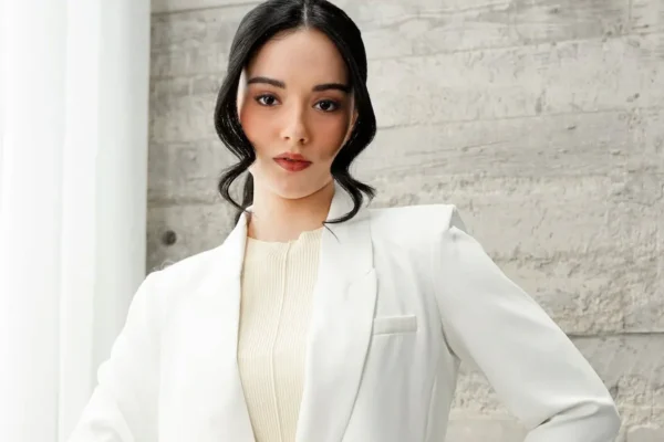 bahan blazer yang tepat di negara tropis